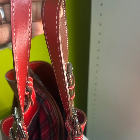 Chic Red Leather Shoulder Bag - Picture 5 of 6
